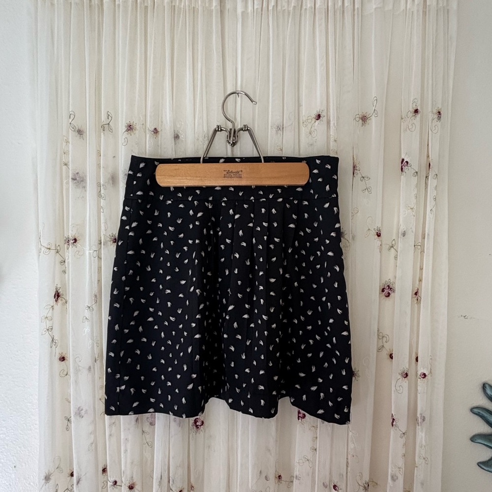 LOFT Black and White Patterned Skirt